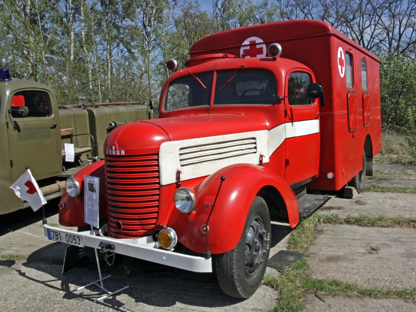 Praga RN DV TMB ambulance