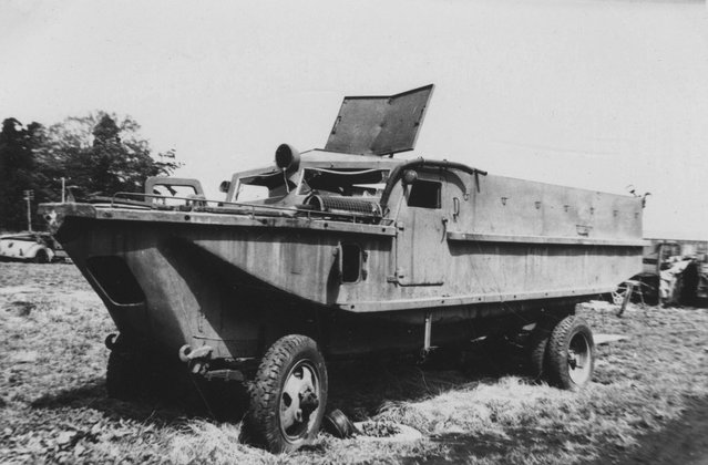 1943 KCY amphibi truck