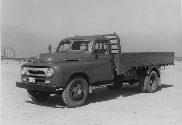 1955, the Toyota 4-ton Model BA truck equipped with an improved B engine (85 hp) and the 4.5-ton Model FA truck equipped with an improved F engine (105 hp)