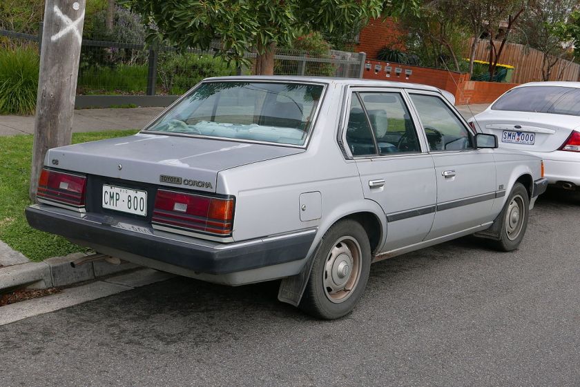 1985 Toyota Corona (ST141) CS sedan