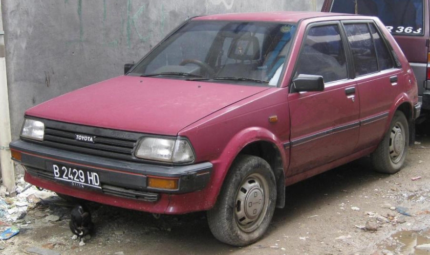 1986-87 Toyota Starlet 1.3 SE (EP71) 5 door Hatchback
