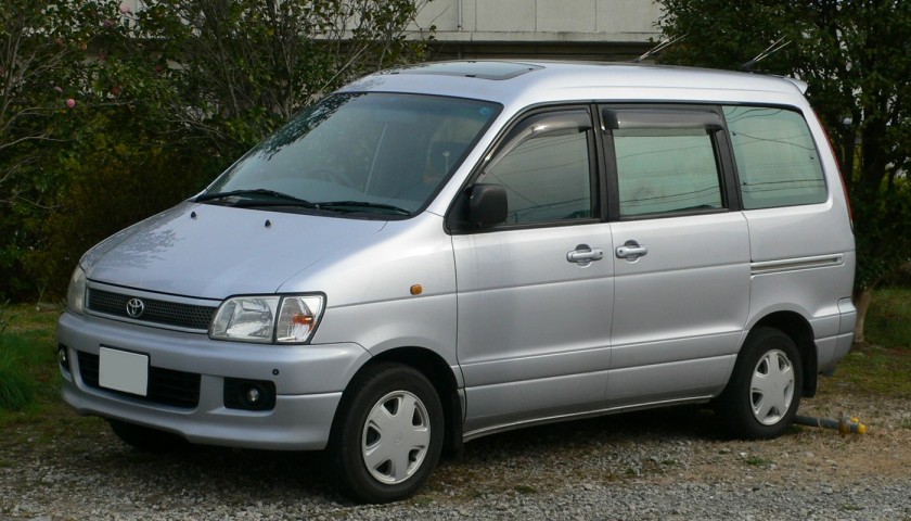 1996-98 Toyota LiteAce Noah