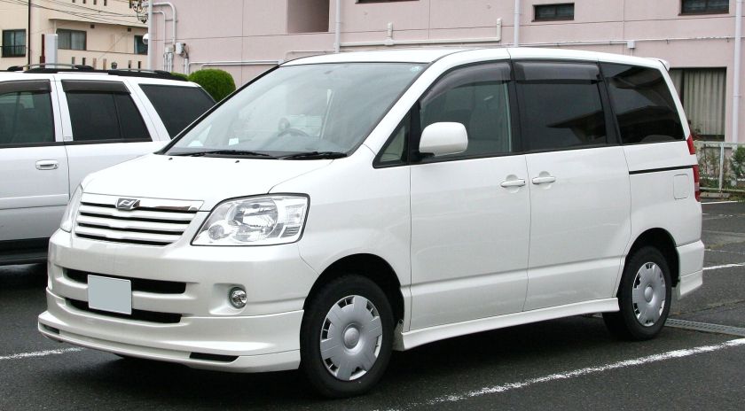 2001-04 Toyota Noah