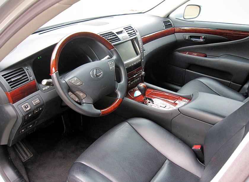 2007 Lexus Fourth-generation, 2006–2009 LS 460 cabin (USF40)