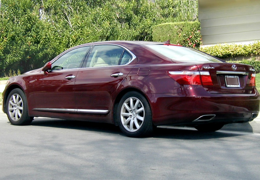 2007 Lexus LS 460 L, the long wheelbase version of the LS Series.