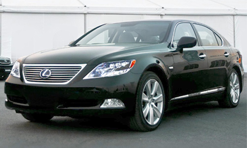 2009 Lexus LS600hL with RX400h  Double h  Front 3-4 Headlights from LS 600h L Verdigris Mica
