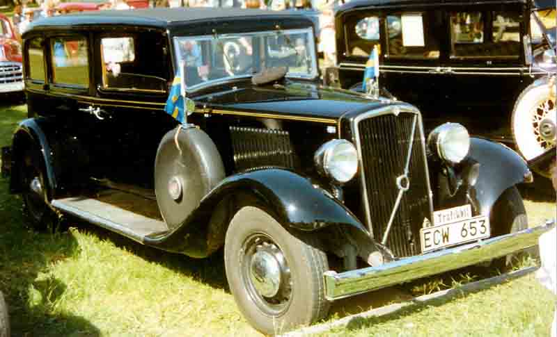 1937 Volvo TR704 4-door Sedan