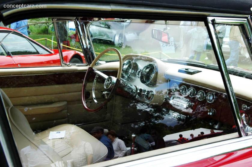 1957 Dual Ghia BY-06-GW i01 inside