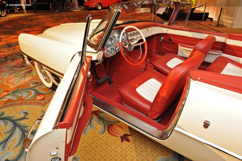 1957 Dual Ghia-Conv-DV-11-RMA i03 chassis 158 inside