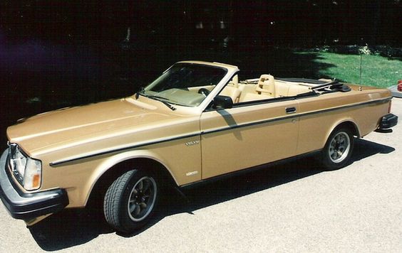 1981 Volvo 262 convertible gold
