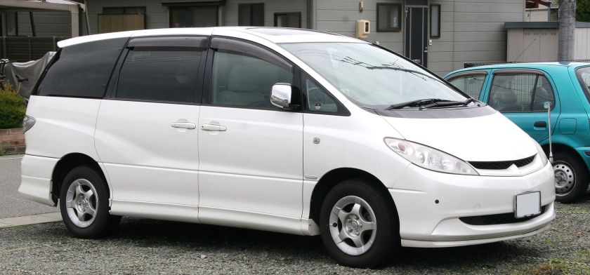 2001-03 Toyota Estima (Previa) Hybrid Front
