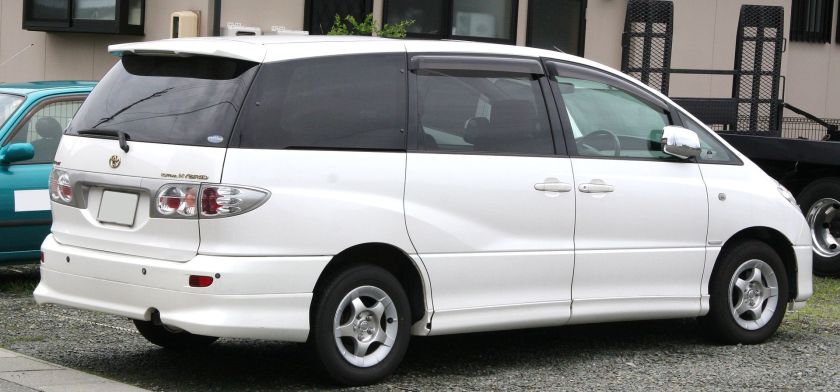 2001-03 Toyota Estima (Previa) Hybrid Rear