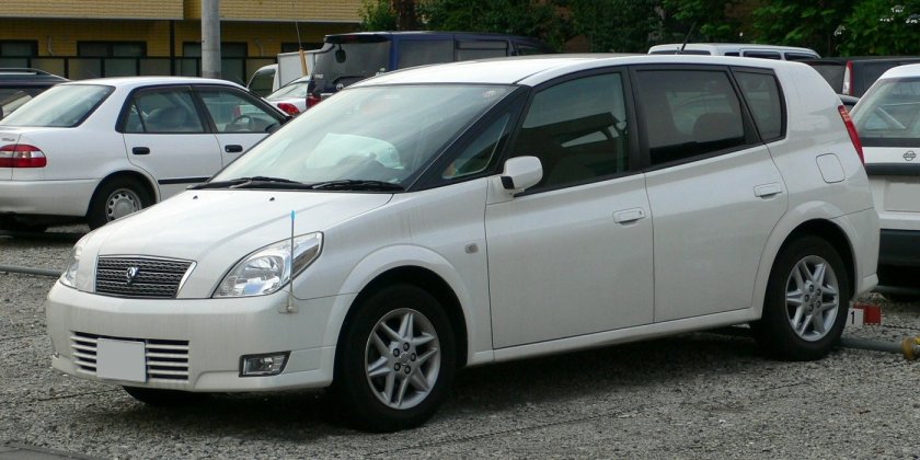 2002-05 Toyota Opa 01