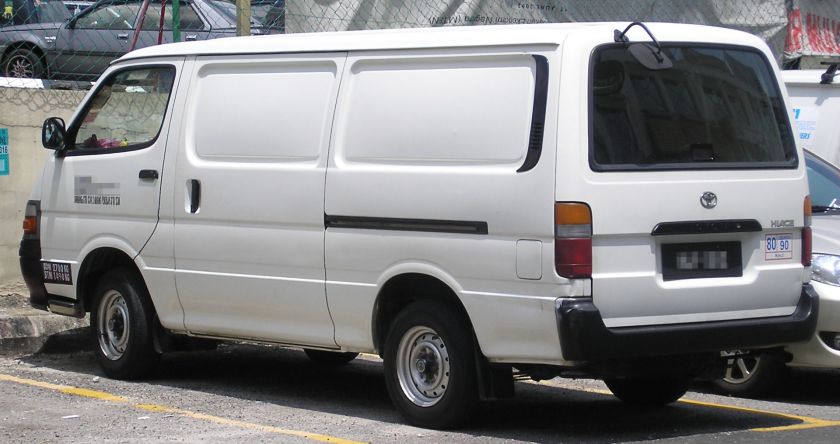 Toyota Hiace (fourth generation, first facelift) (rear)