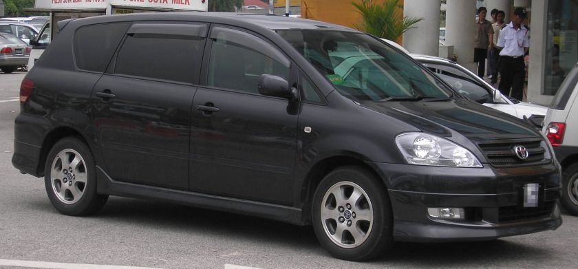 Toyota Ipsum (second generation) (front)
