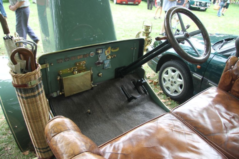 1905 Rover 6 hp open 2-seater single-cylinder 780 cc dashboard