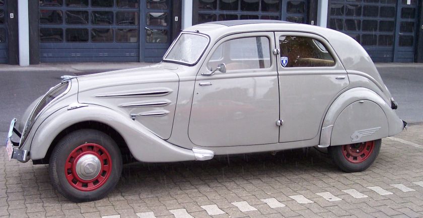 1935 Peugeot 402 grey l