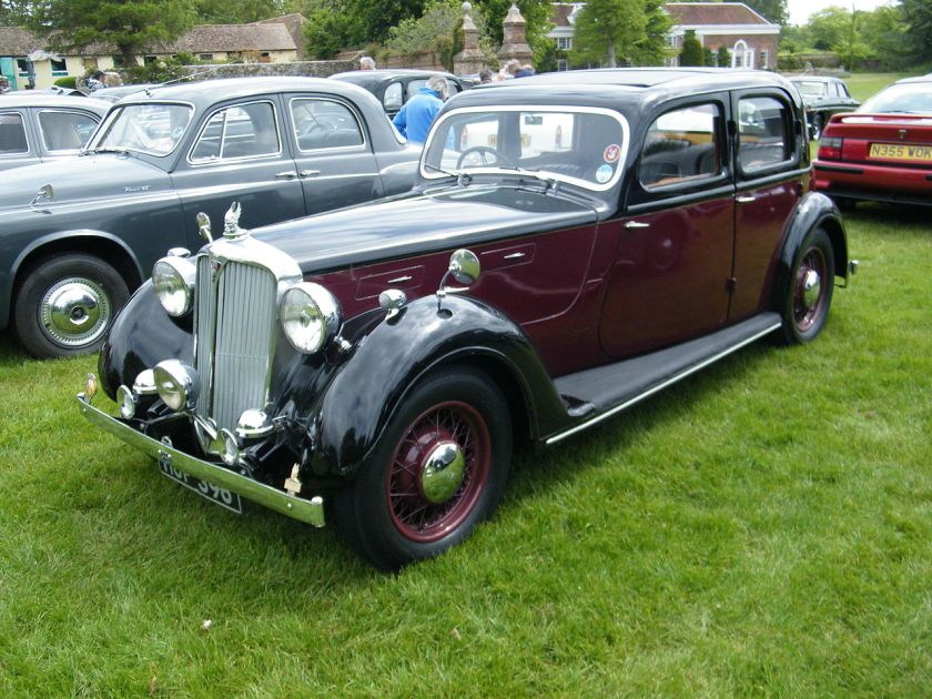 1936-48 Rover 16 four-light sports saloon (5747354084)