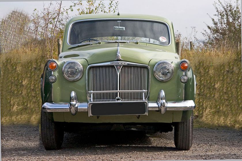 1954 Rover 105 (P4). Using a tuned version of the 2639cc 6cylinder engine from the Ropver 90, the 105 had 108bhp