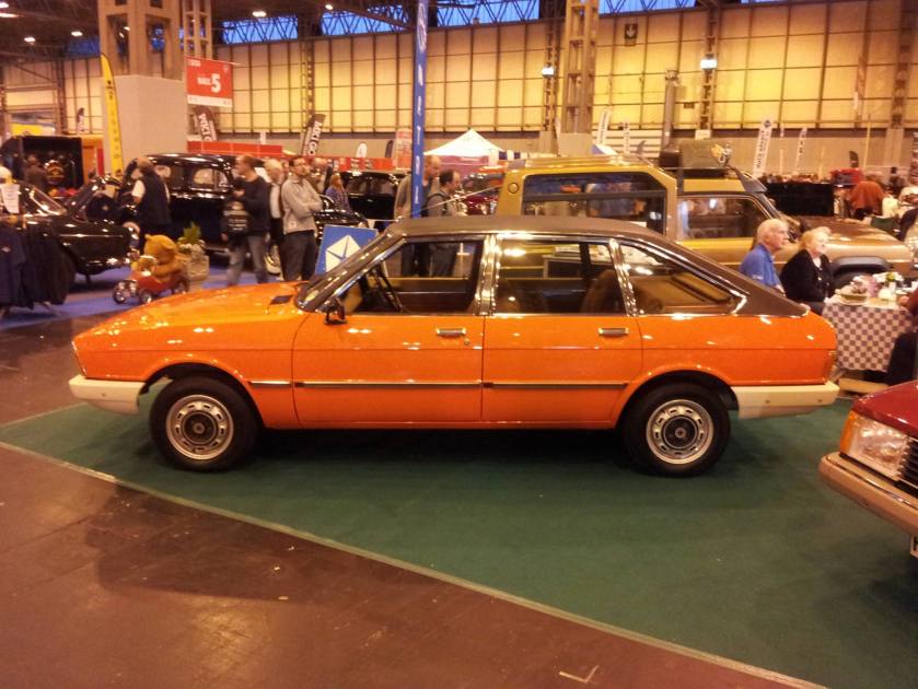 1976 Simca 1308 orange-black