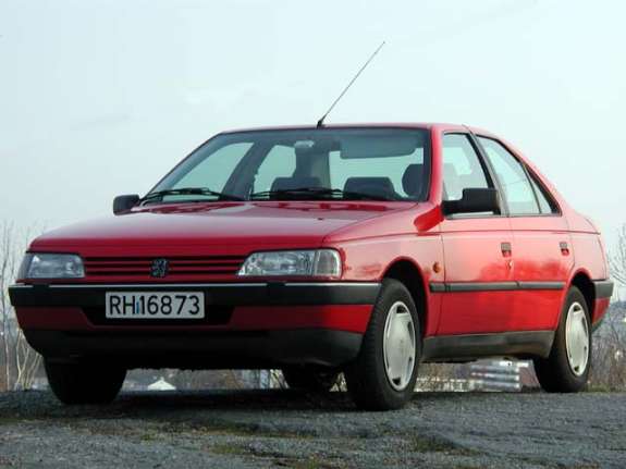 1987 Peugeot 405 front