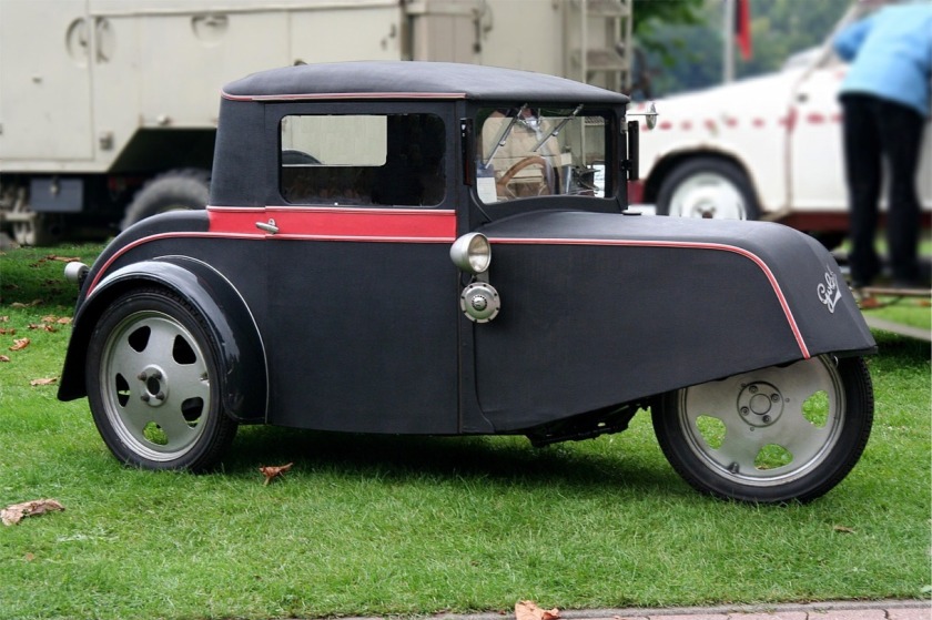 1931-34 Goliath Pionier Dreirad-Pkw, 1-Zyl.-Zweitaktmotor von ILO, 200 und 250 cm³, 5,5 bzw. 6,7 PS bei 3200min