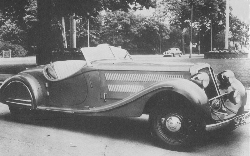 1936 Borgward werpt zich op grote luxe personenwagens en ontwerpt de Hansa 3500 Privat