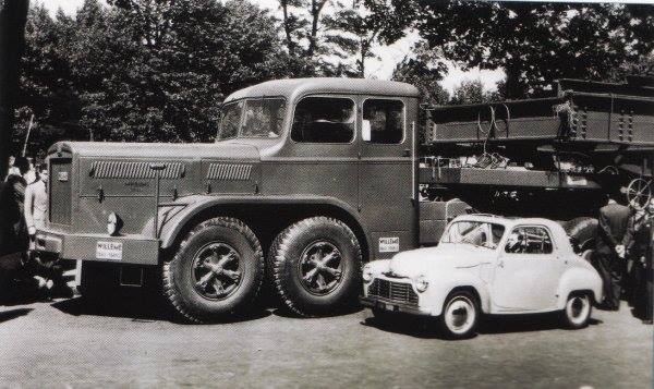 1949 Deze Willeme W200 gebouwd voor het vervoer van transformatoren van Frankrijk naar Portugal. Het bleef bij 1 truck.