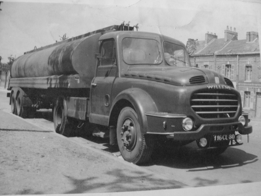 1956 WILLEME Tanker Nez de requin a