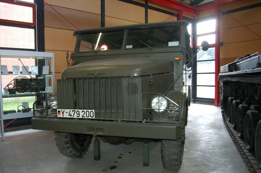 Borgward B 2000 A der Bundeswehr Leighkraftwagen 0,75 tonnen 4x4