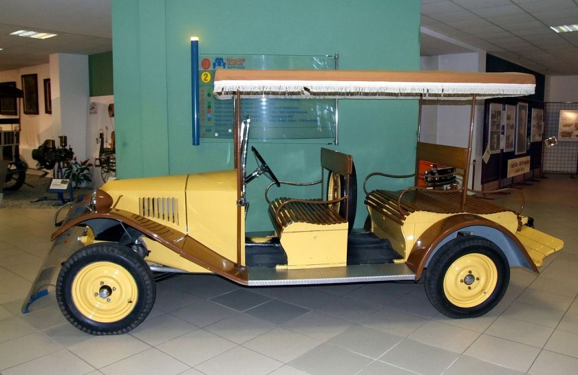 1925 Tatra 12 - firefighting car