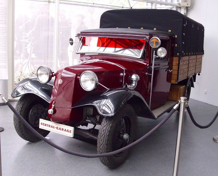 1931 Tatra 52 war mit einem Vierzylindermotor mit 1896 cm³ Hubraum und 40 PS Leistung ausgestattet. Tatra (Detra) 8-40 P