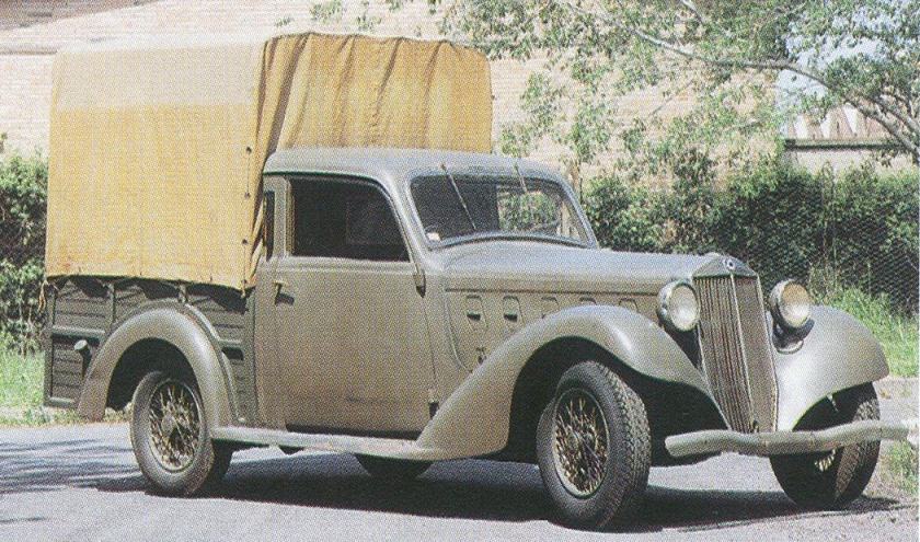 1933 2 Lancia Augusta - 1933 Trijota и Tetrajota