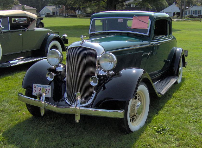 1933 Plymouth coupe