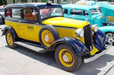 1933 Plymouth taxi