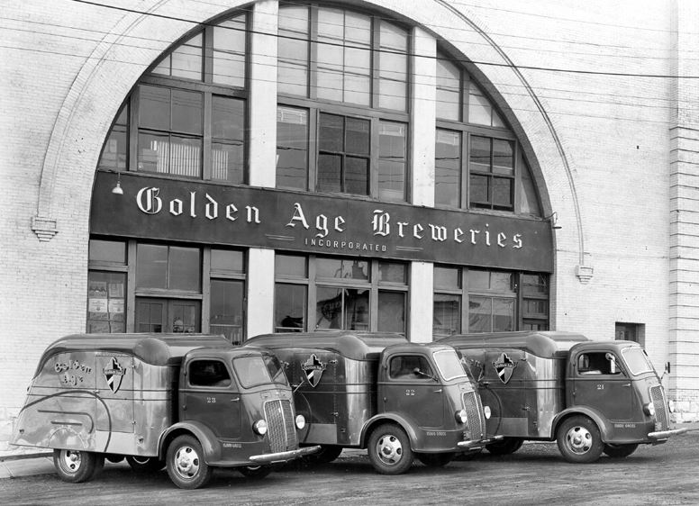 1939 International D-300 delivery trucks owned by Golden Age Beer