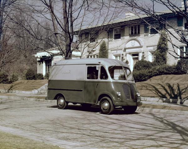 1950 International Metro Trans delivery truck for Thalimers' Department Store