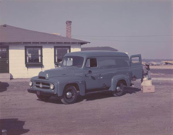 1952 International R-110 Panel Truck