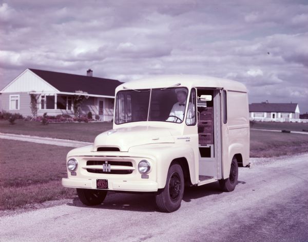 1953 International RBA-140 Milk Delivery Truck