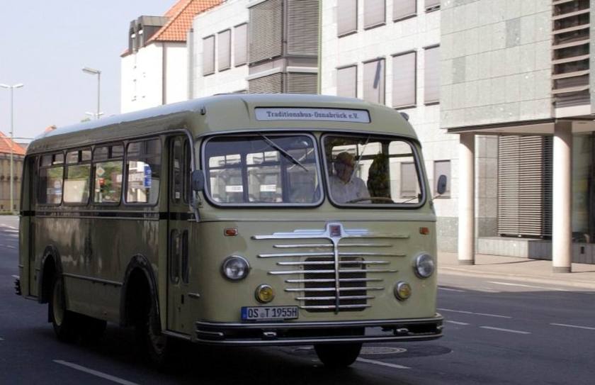 1955 Büssing-Bus mit dem Kennzeichen OS T H