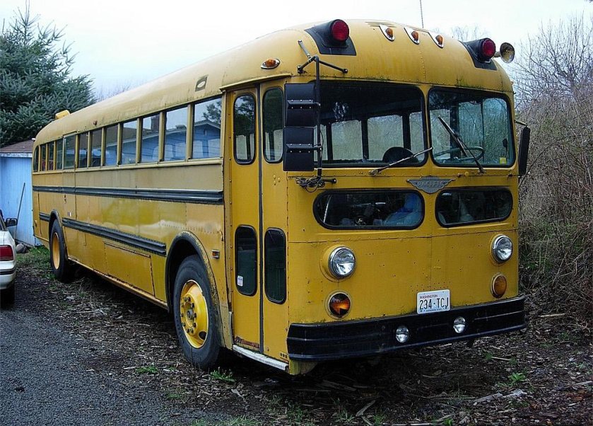 1955 Kenworth-Pacific T-126 school bus