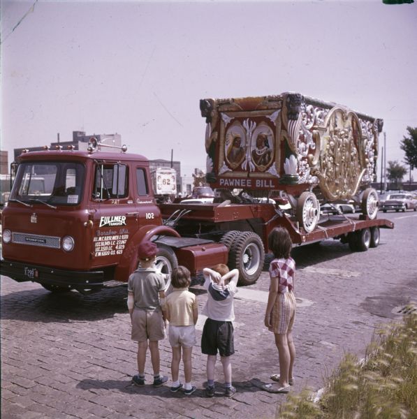 1963 Children with Circus Wagon