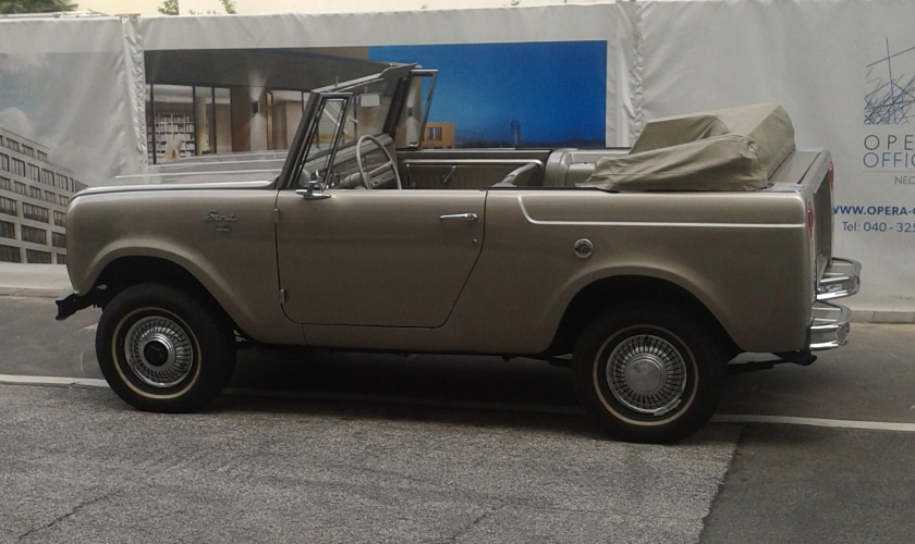 1966–68 International Harvester Scout 800 Sportop convertible IHC-Scout-2