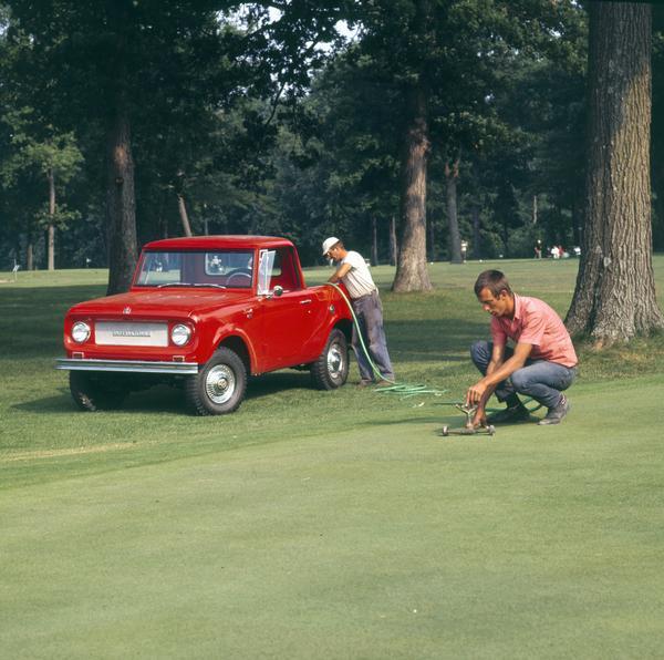 1972 Groundskeepers Water Golf Course Green