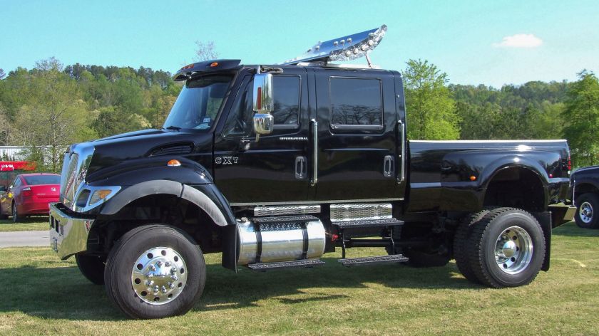 2004-08 International CXT Commercial Extreme Truck 1
