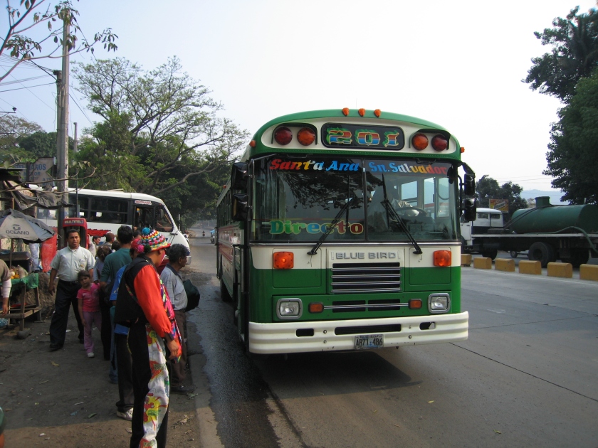 El-Salvador-Bus