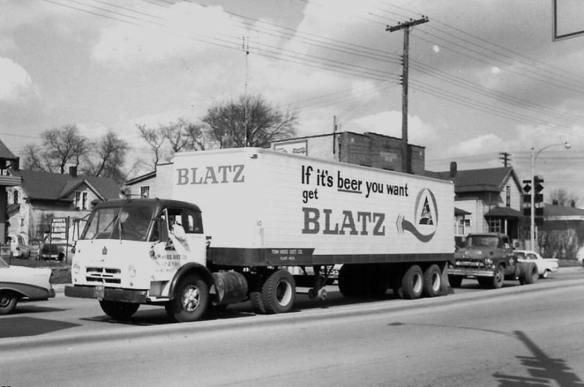 International Harvester tilt cab Blatz Beer