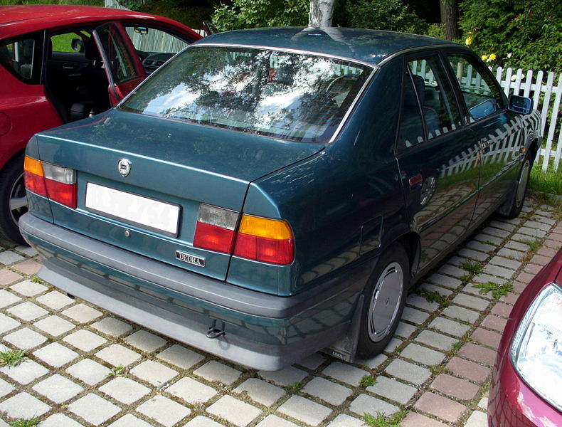 Lancia Dedra rear