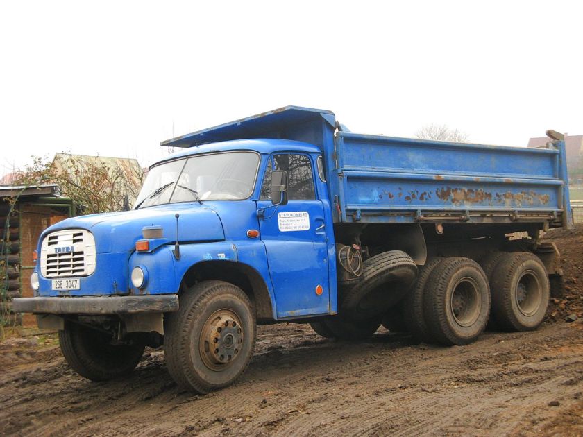 Tatra 148 lorry