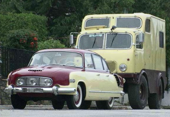 Tatra 603 805 2